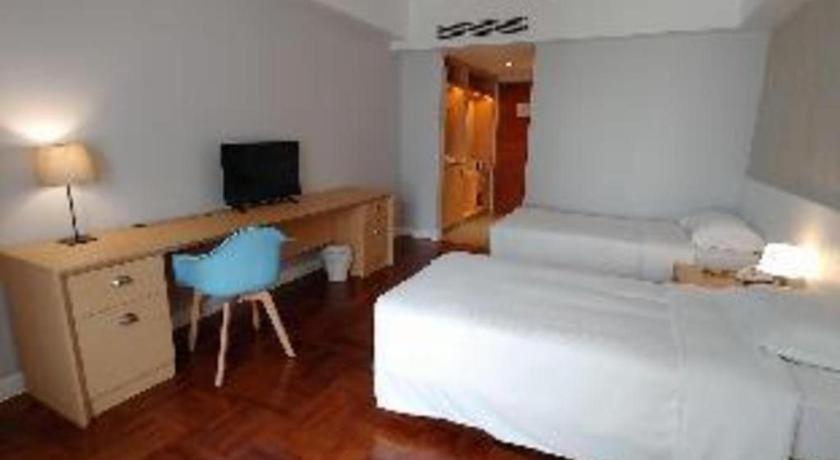 Caritas Oswald Cheung International House Hotel Хонконг Екстериор снимка