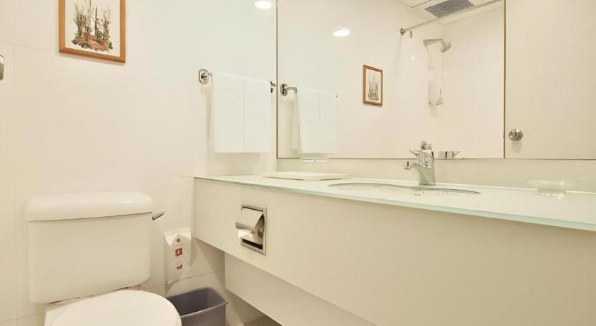 Caritas Oswald Cheung International House Hotel Хонконг Екстериор снимка