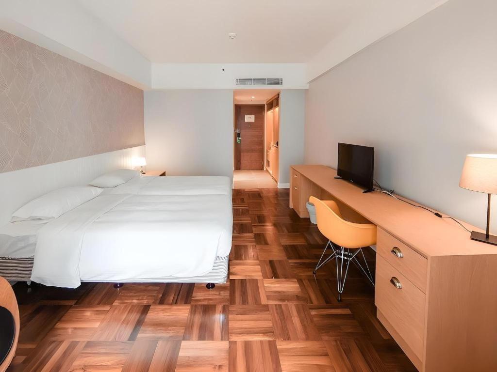Caritas Oswald Cheung International House Hotel Хонконг Екстериор снимка